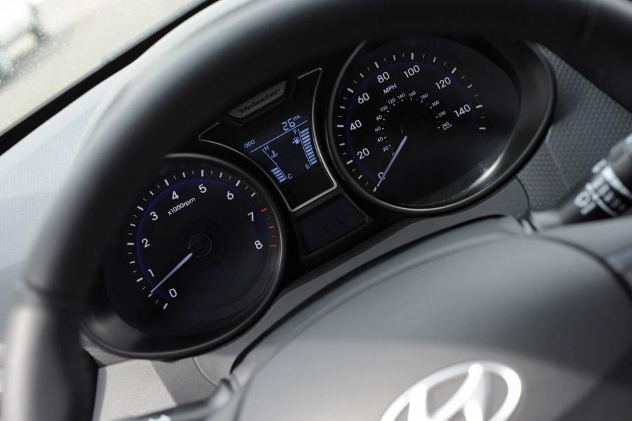  Hyundai Veloster Turbo R-Spec 2014 года  (фото 23 из 40)